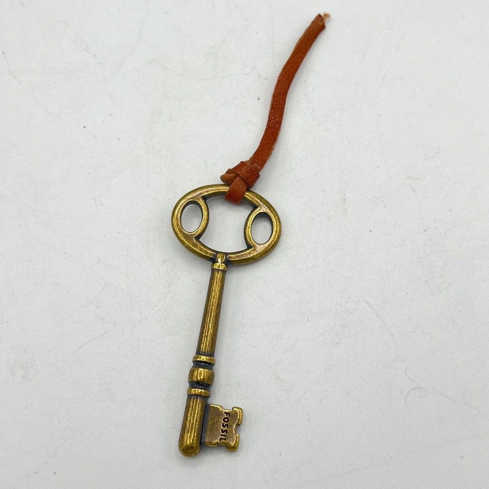Fossil Brass Skeleton Key Bag Charm Keychain Fob Vintage Style Leather Cord